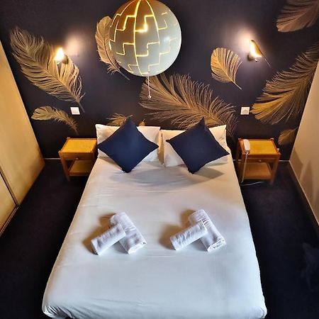 Logis Le Prieure Hotel โลโครน็อง ภายนอก รูปภาพ