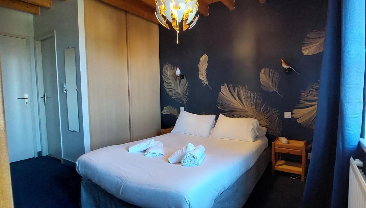 Logis Le Prieure Hotel โลโครน็อง ภายนอก รูปภาพ