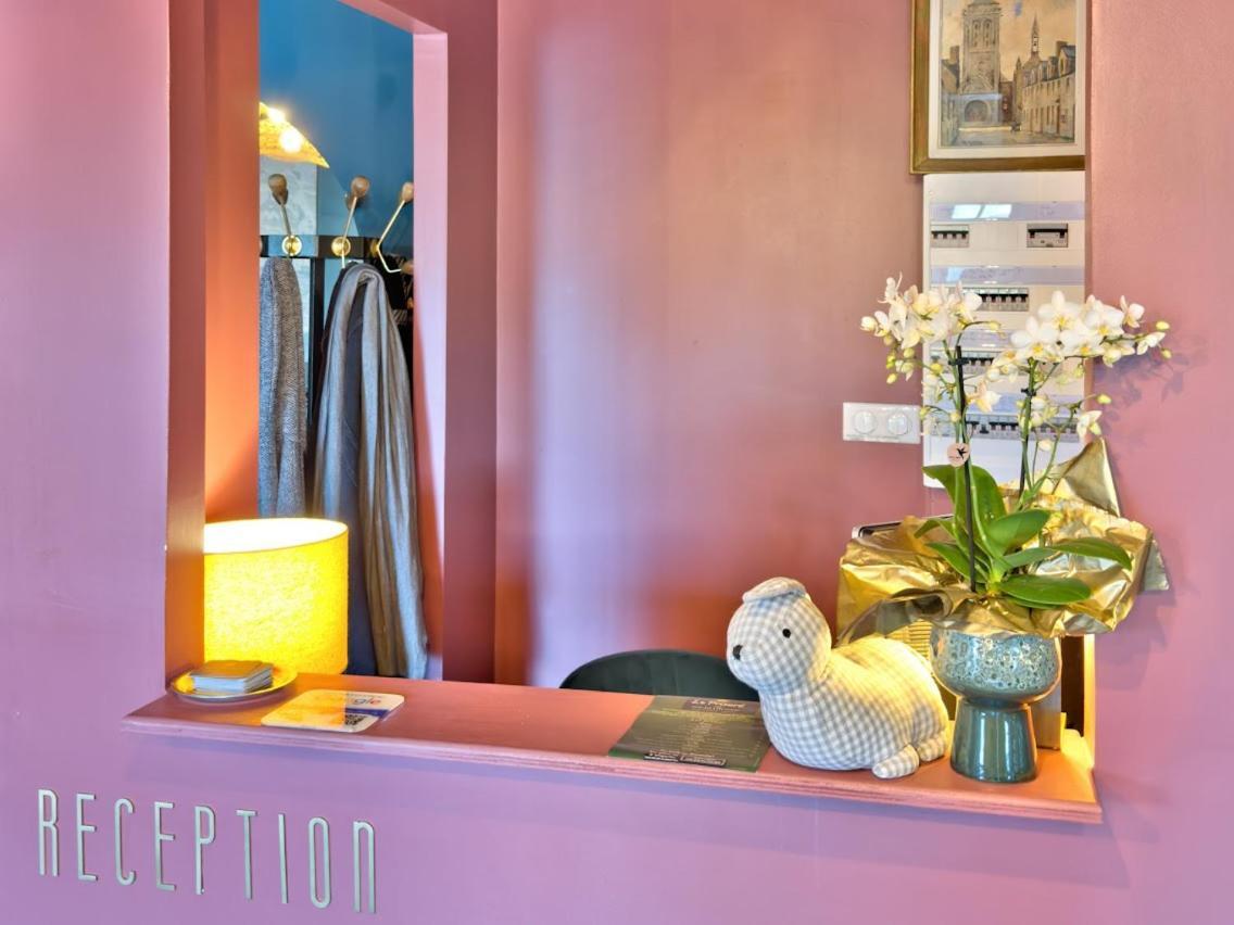 Logis Le Prieure Hotel โลโครน็อง ภายนอก รูปภาพ