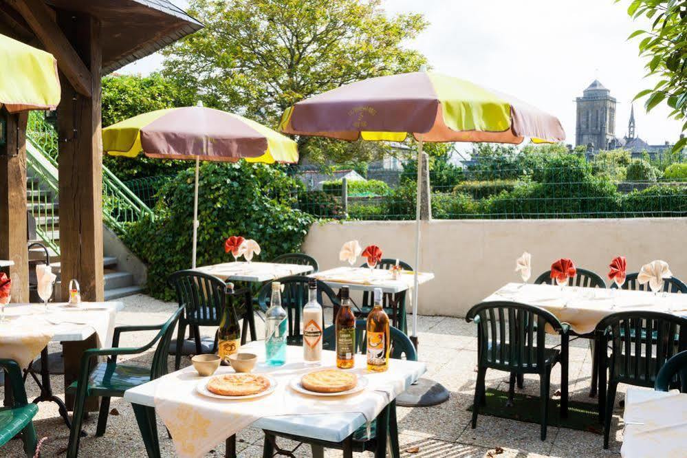 Logis Le Prieure Hotel โลโครน็อง ภายนอก รูปภาพ